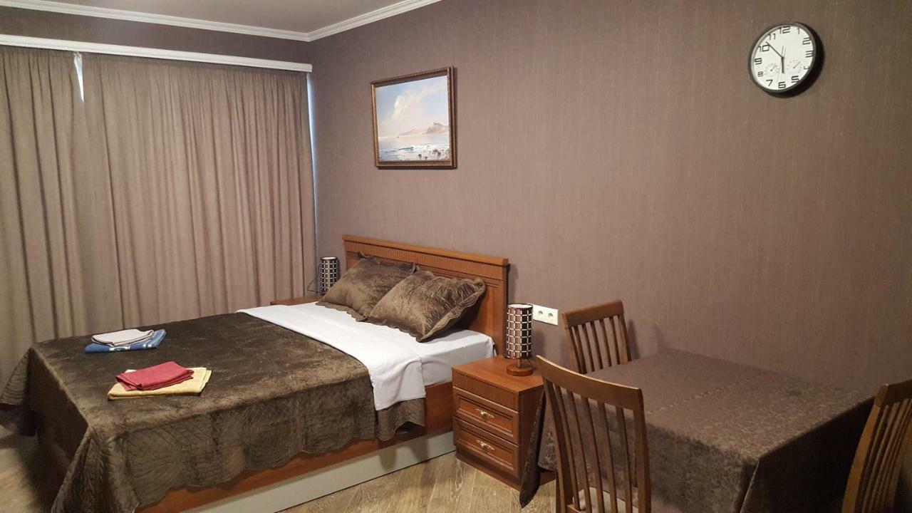 Mimino Apartment Deluxe First Line Батуми Екстериор снимка